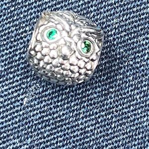 Owl pandora charm excellent condition green eyes